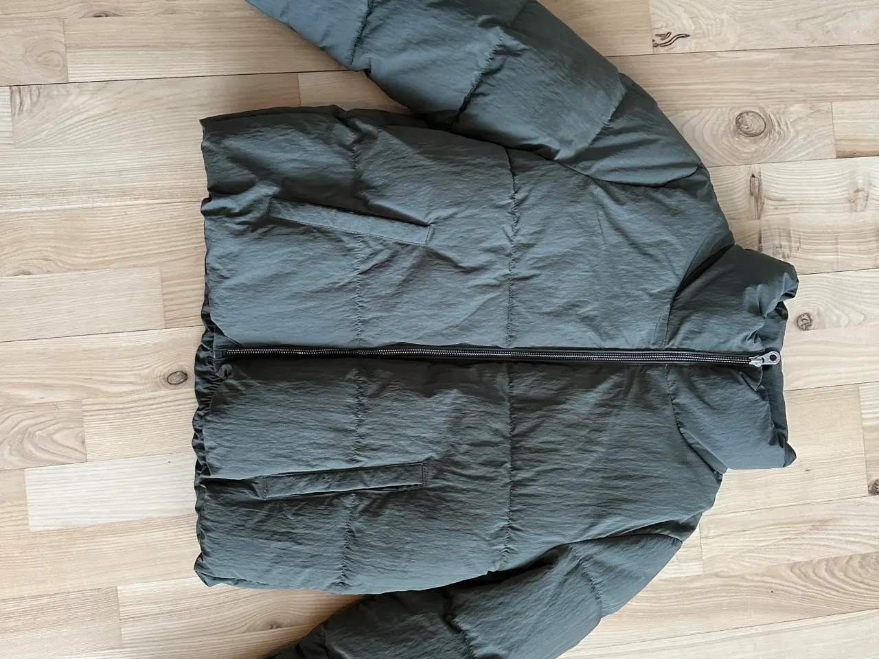 Billede 1 - ONLY vinterjakke (stort set ny)