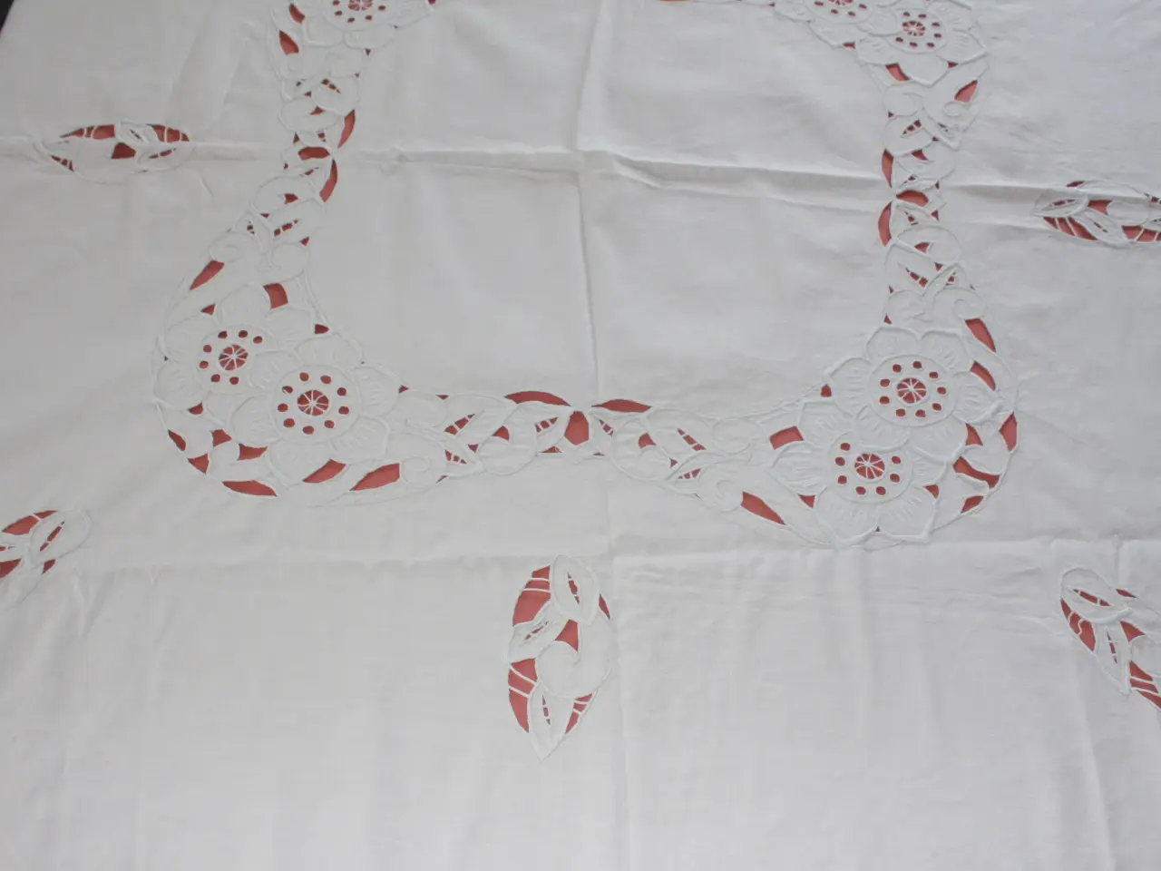 Billede 2 - Hvid dug, 130 x 130 cm