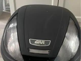 Givi top boks