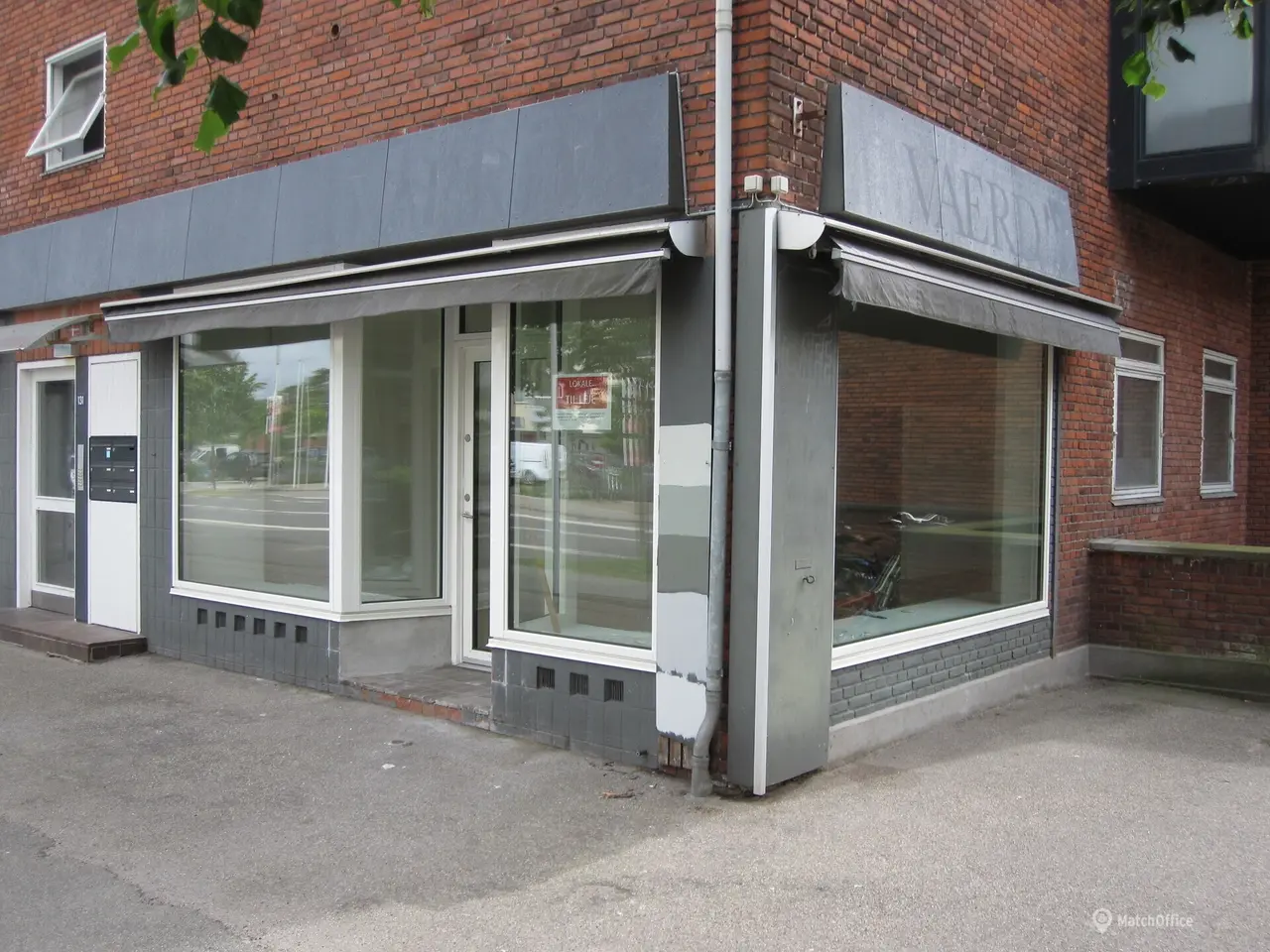 Billede 1 - Butikslokale til leje på Bagsværd Hovedgade 131.