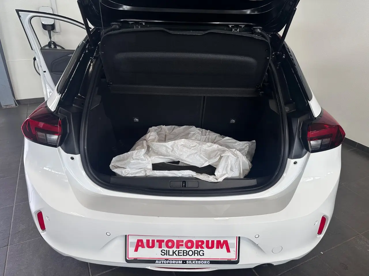 Billede 14 - Opel Corsa 1,2 T 100 Elegance Sky aut.