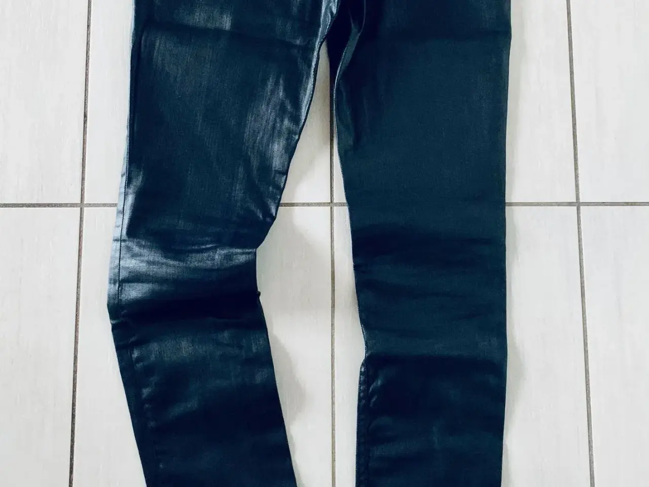 Billede 2 - GABBA coated jeans, str. 31 (damemodel)