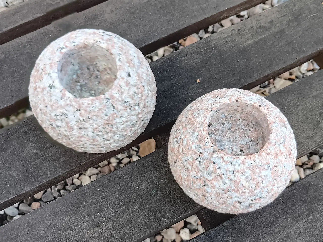 Billede 2 - Fyrfadsstager i granit