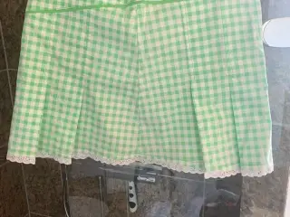 Grøn nederdel fra Bik Bok str xs