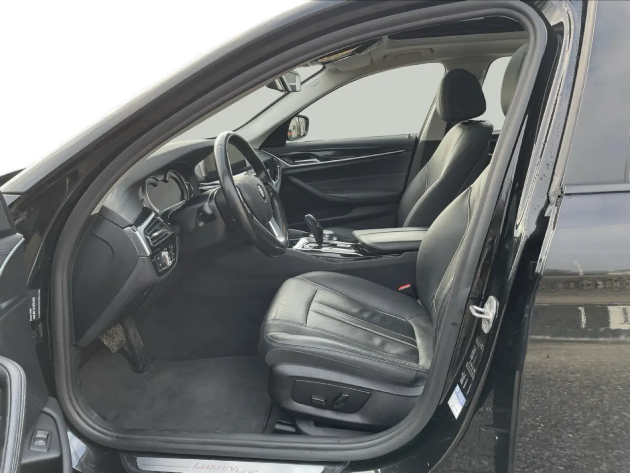 Billede 5 - BMW 520d Touring 2,0 D Luxury Line Steptronic 190HK Stc 8g Aut.