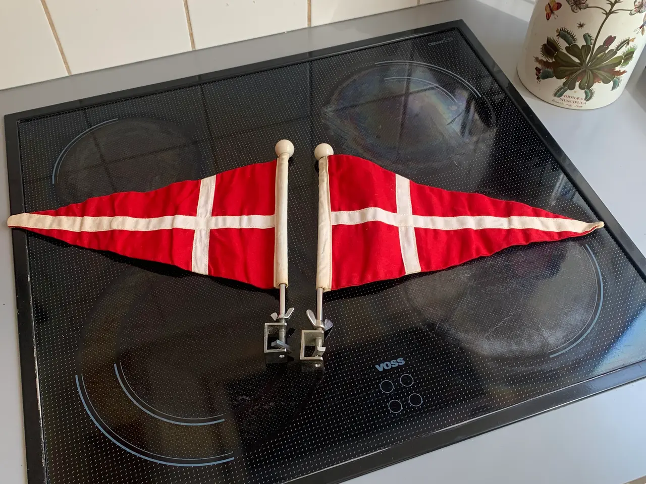 Billede 2 - Vimpel Dannebrog til veteran bilen