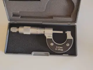 Mikrometer 0–25 mm i etui