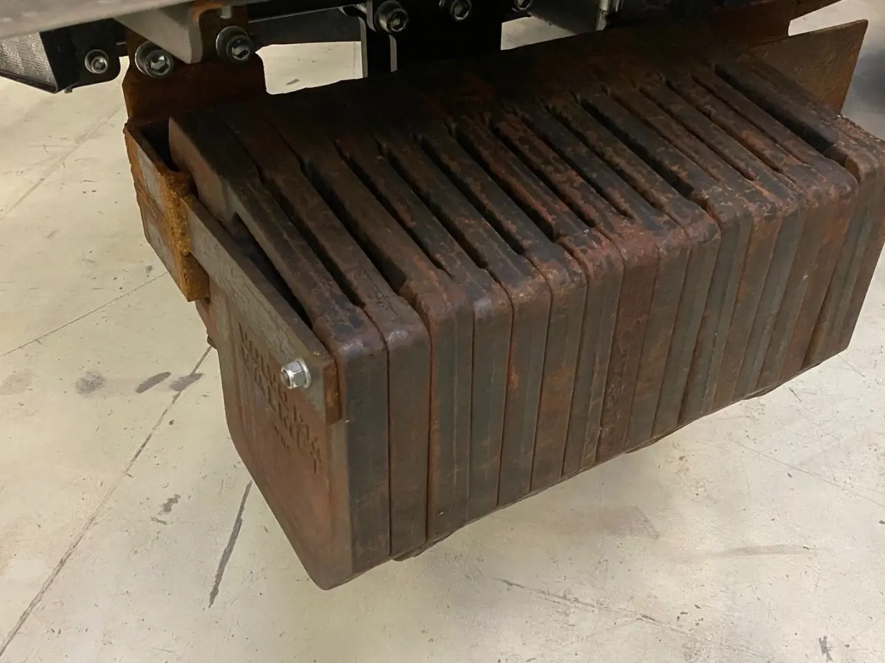 Billede 4 - Tree Tech Pakke og Netmaskine med bagmonteret elevator Komplet Tree Tech sæt med traktor