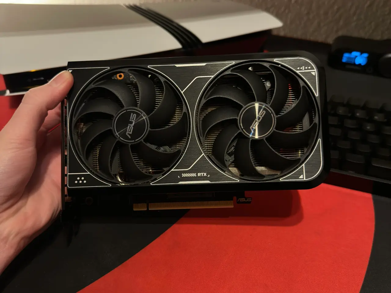 Billede 1 - Asus RTX 4060 TI 8GB
