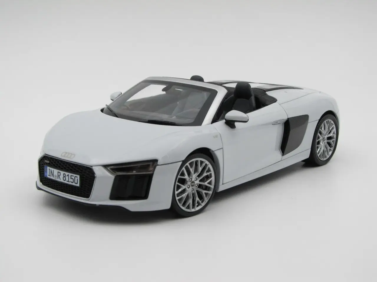 Billede 3 - AUDI Dealer Edition 2016 Audi R8 Spyder 1:18