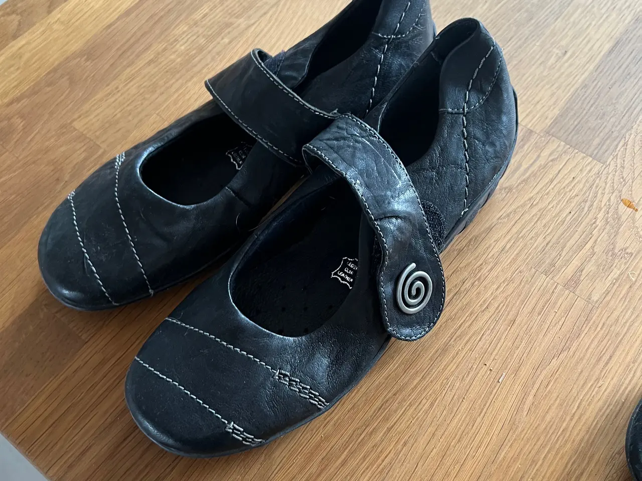 Billede 1 - Sko sælges