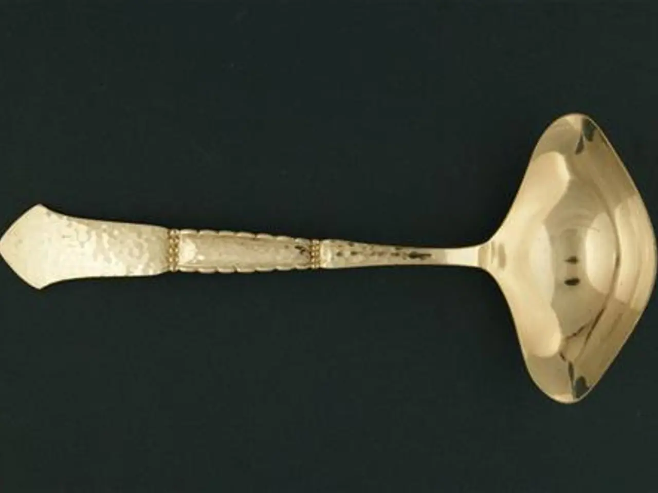 Billede 1 - Louise Sauceske, 19 cm.