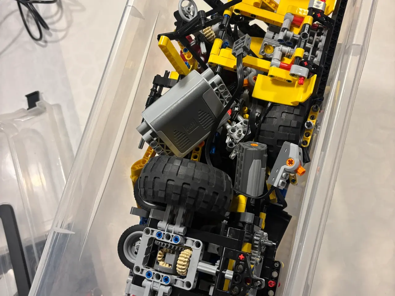 Billede 2 - LEGO Technic 8265 + 8109 Gummiged + Lastbil flad l