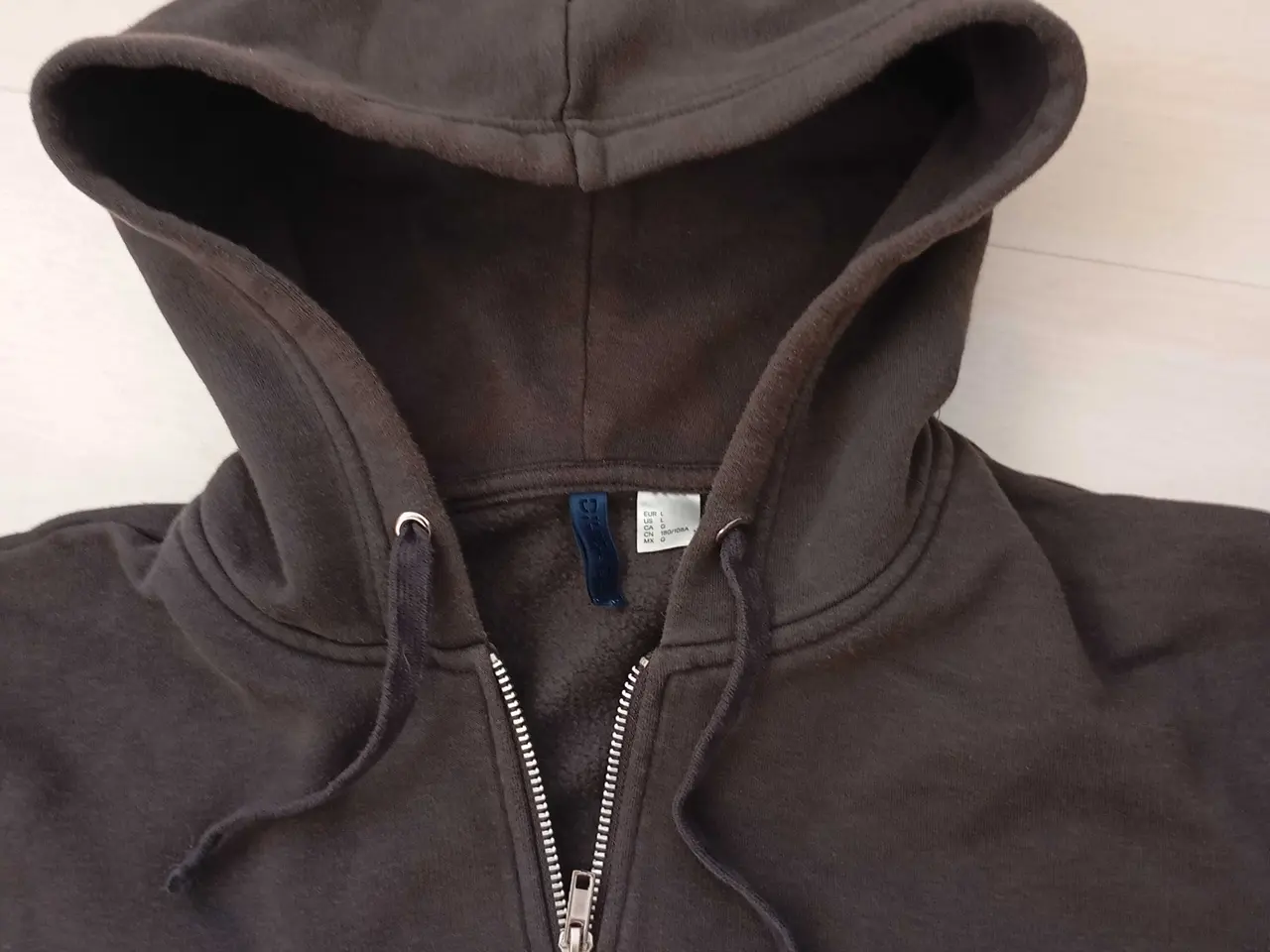 Billede 2 - Hoodie / hættetrøje med lynlås. Grå