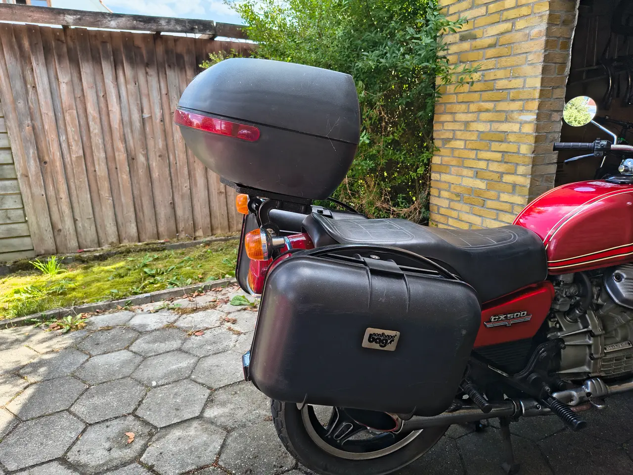 Billede 2 - Nonfango sidetaske med nøgler