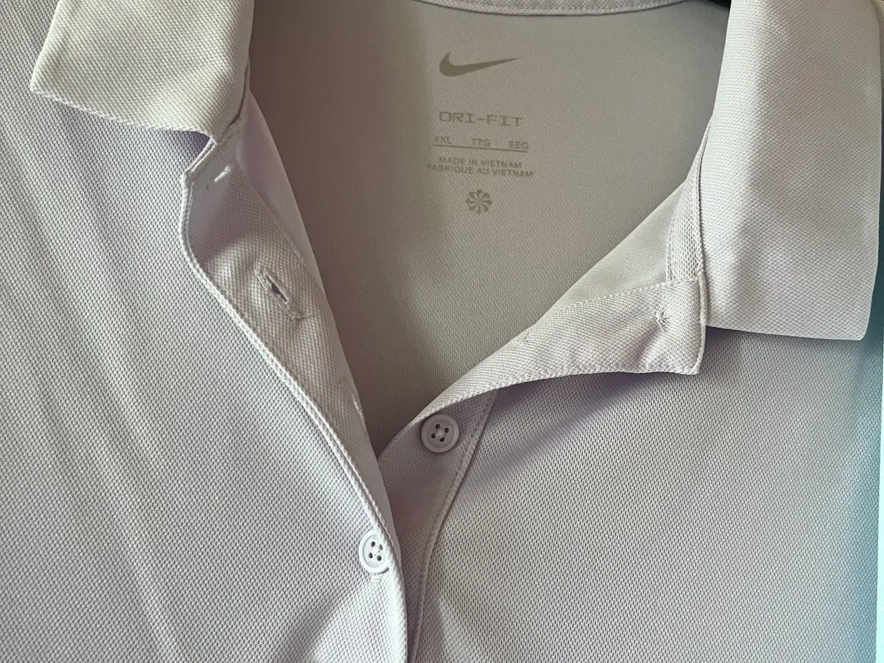 Billede 9 - Golftøj dame, bukser og t-shirt