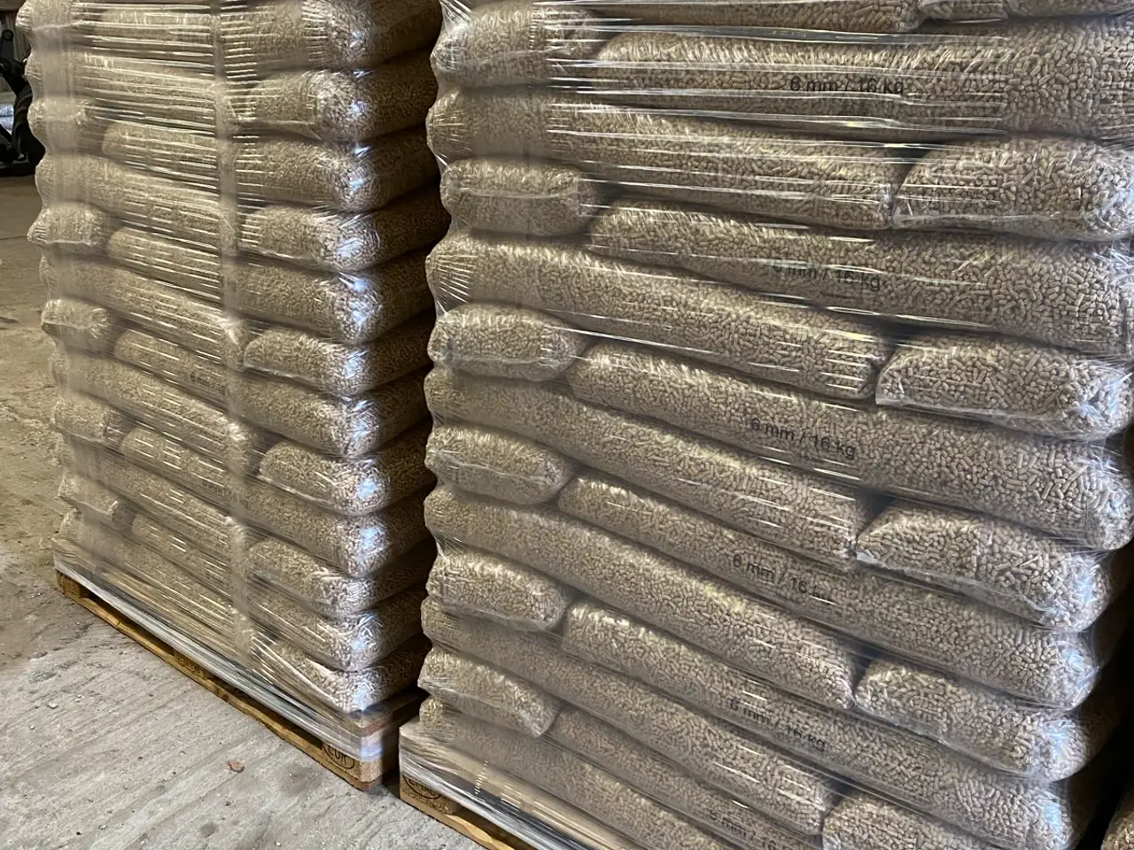Billede 2 - 6 mm kvalitets træpiller 896 kg