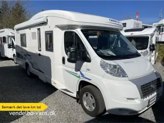 2008 - Chausson Allegro 96   Enkelsenge i lav (sidde) højde og toilet og bad i bagenden