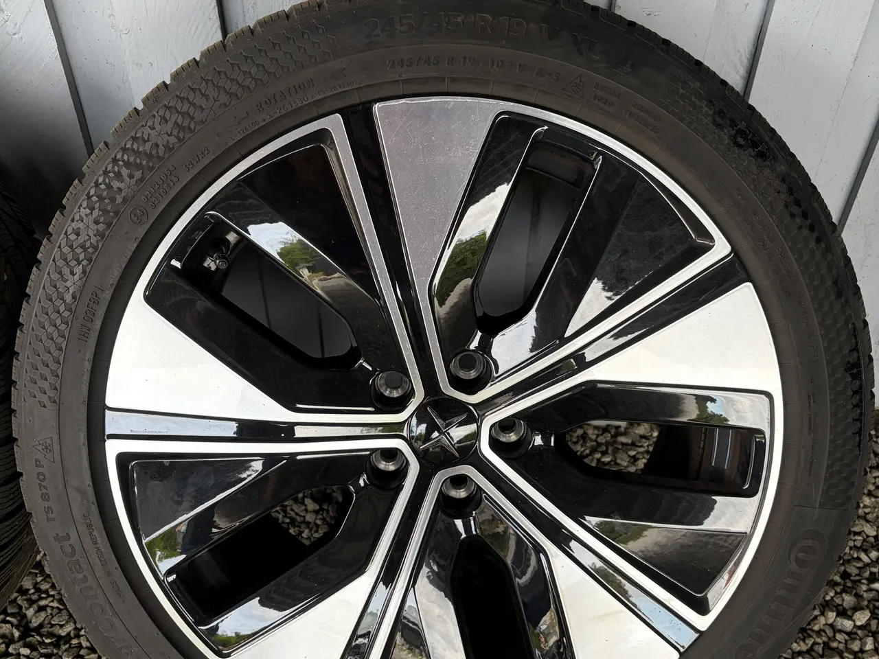 Billede 6 - Flotte Originale Polestar 2 Fælge med Vinterdæk