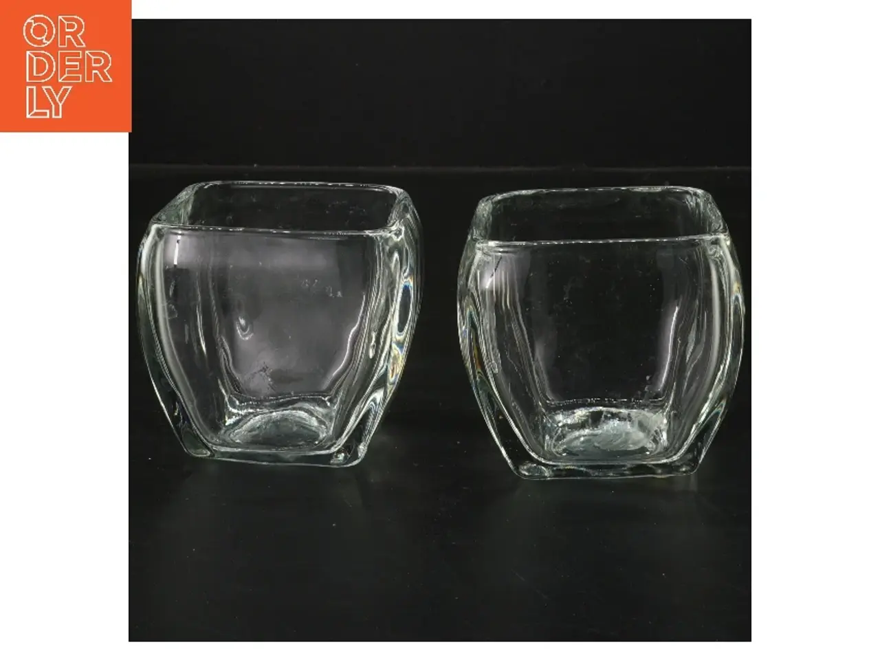 Billede 1 - Kvadratiske/firkantede Glaslysestager/potte (str. 2 stk 8,5x9 cm)