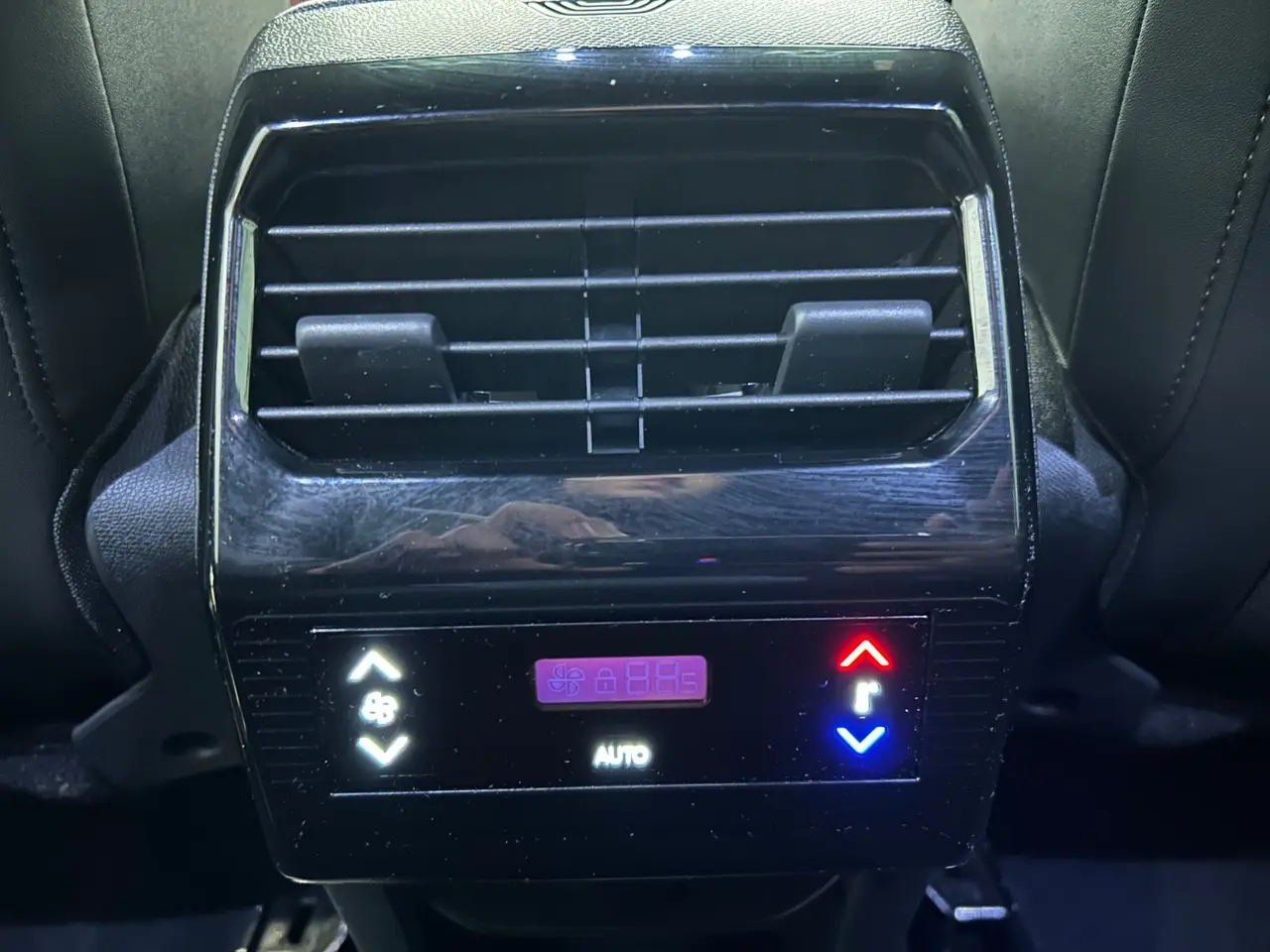 Billede 8 - Peugeot e-5008 77 Allure Pack 7prs