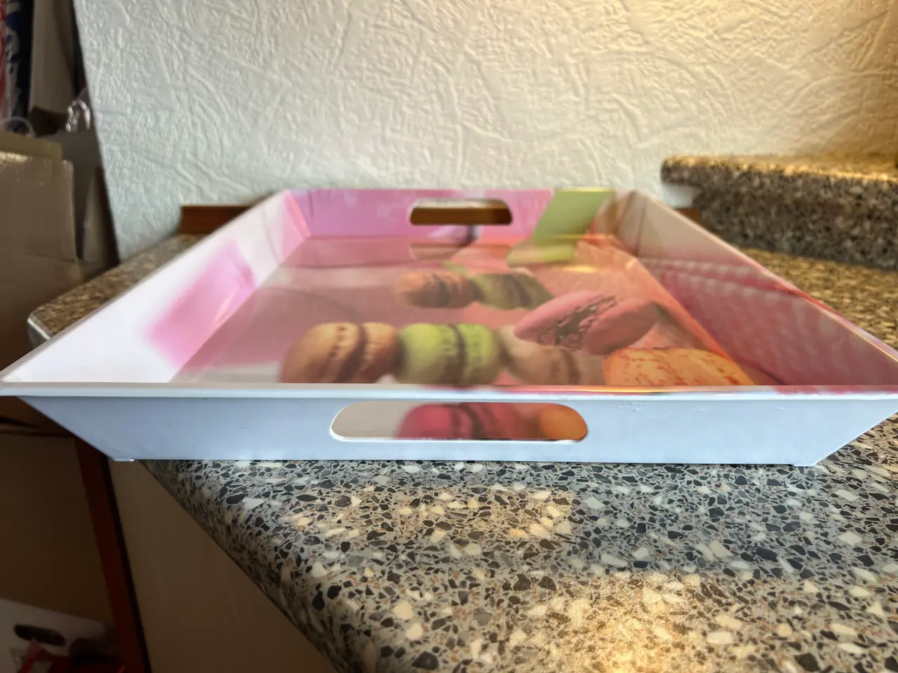 Billede 2 - Bakke med Franske Farverige Macrones