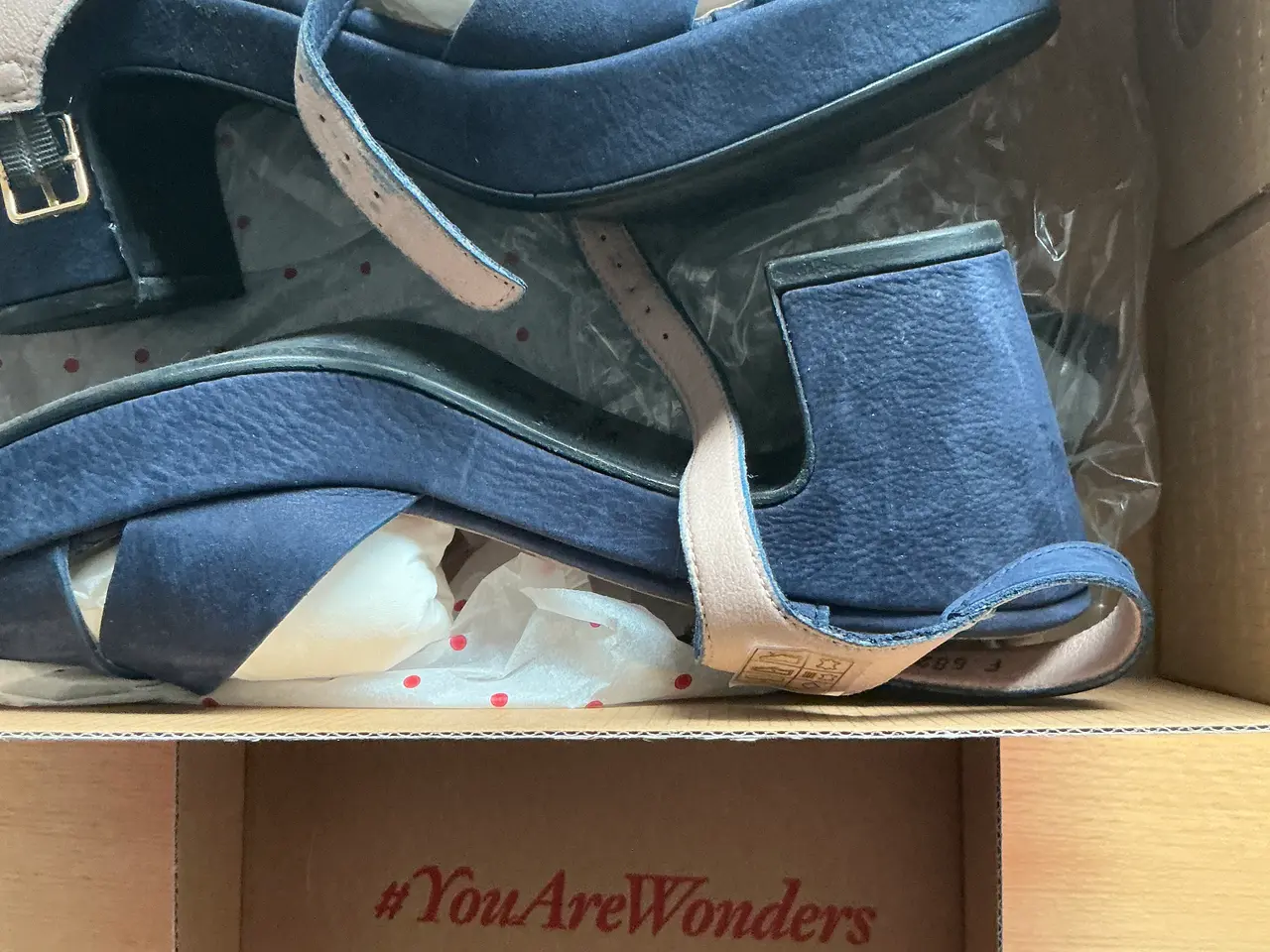 Billede 5 - Navy sandal med Lille. Hæl