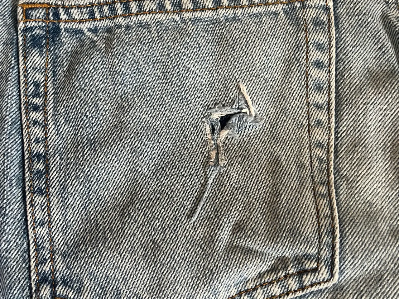 Billede 4 - Cowboybukser fra H&M.