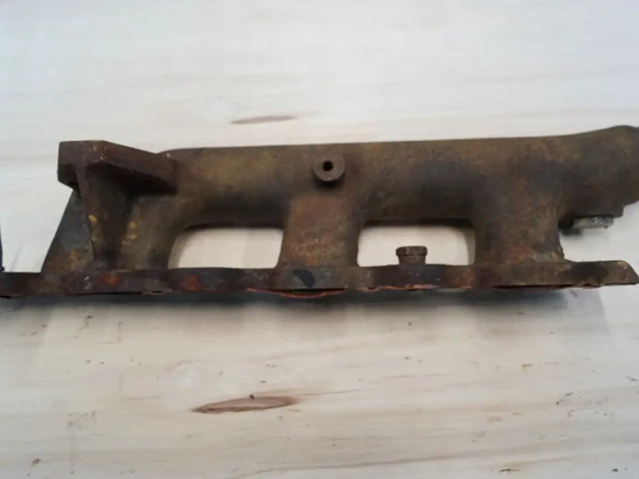 Billede 2 - Ford 4600 Udstødningsmanifold D5NN9425J