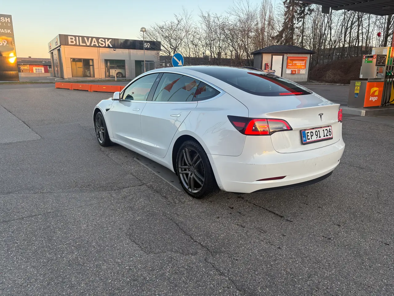 Billede 2 - Tesla model 3 Standard Range Plus