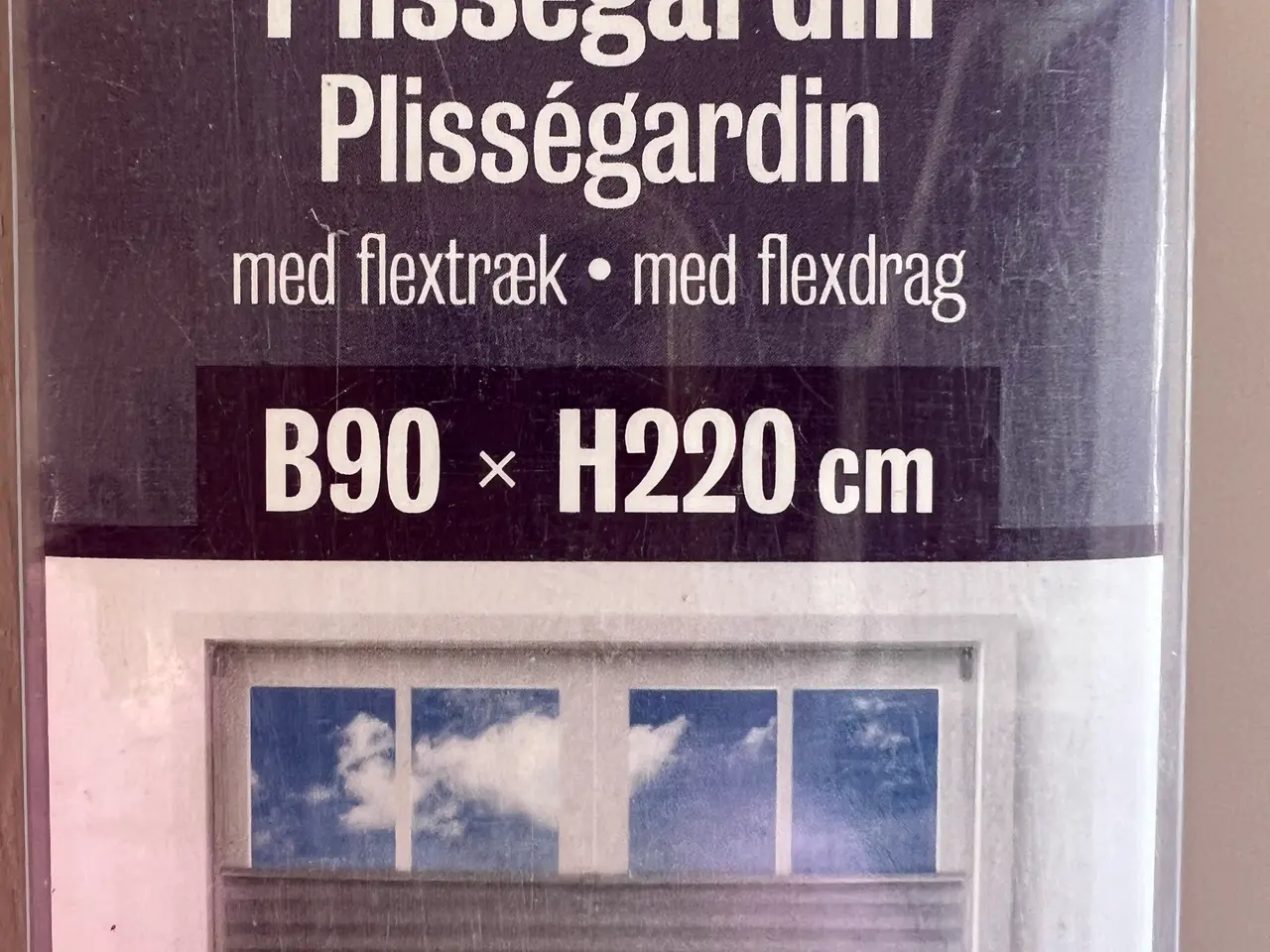 Billede 3 - Nyt og ubrugt Plissegardin. Sort. 90x220 Cm.