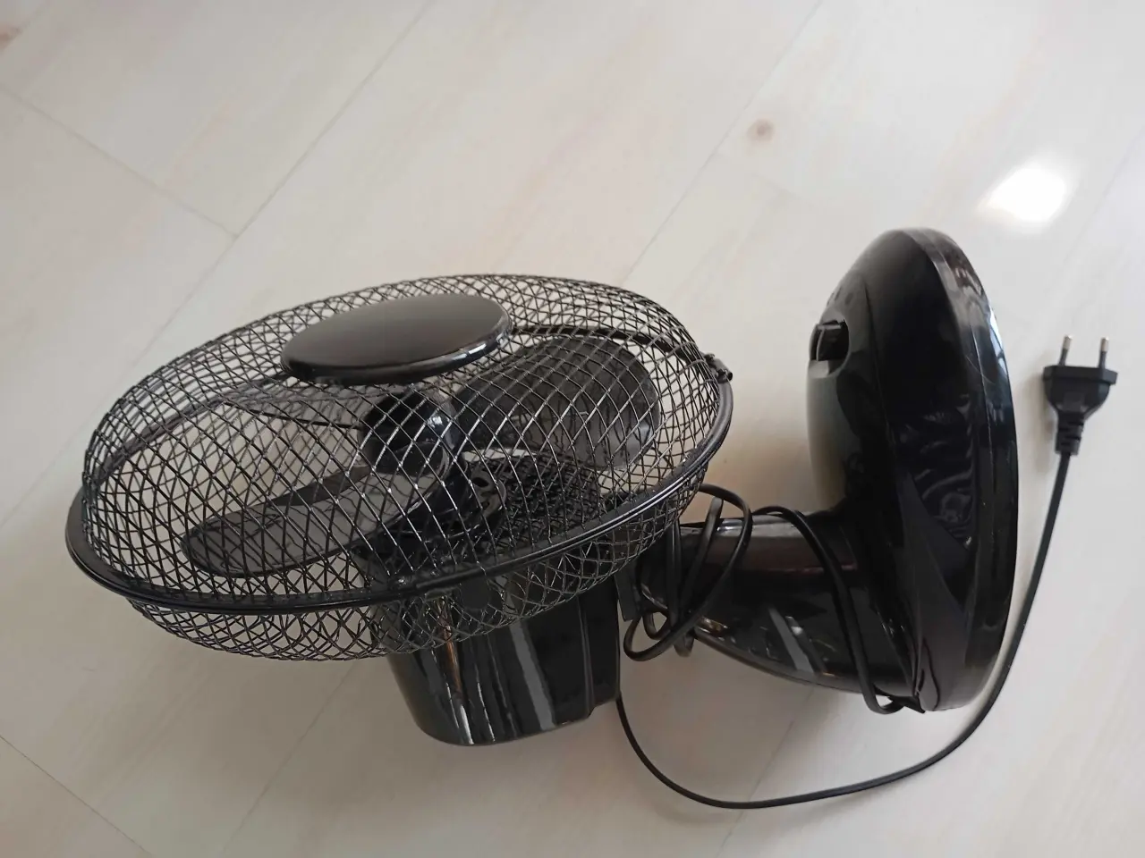 Billede 3 - Bordventilator med 3 hastigheder 