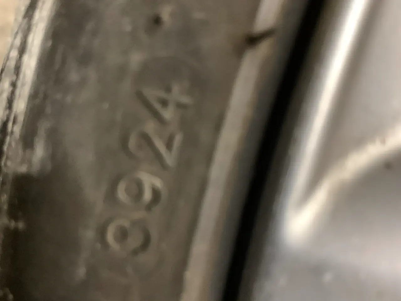 Billede 4 - 235/35 19” sommerdæk 
