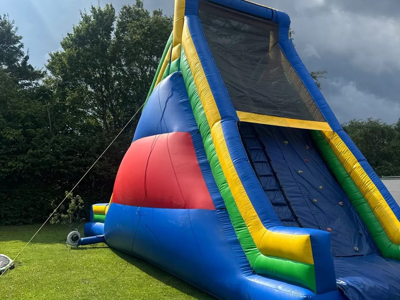 Billede 4 - Hoppeborg, 9 m høj vandslide