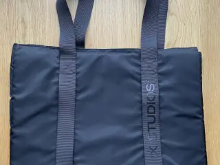 IX Studios taske 