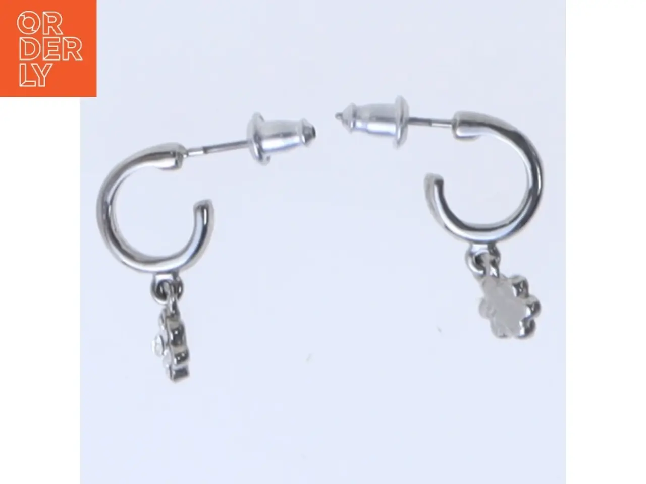 Billede 1 - Sølv øreringe med charm (str. 2 cm)