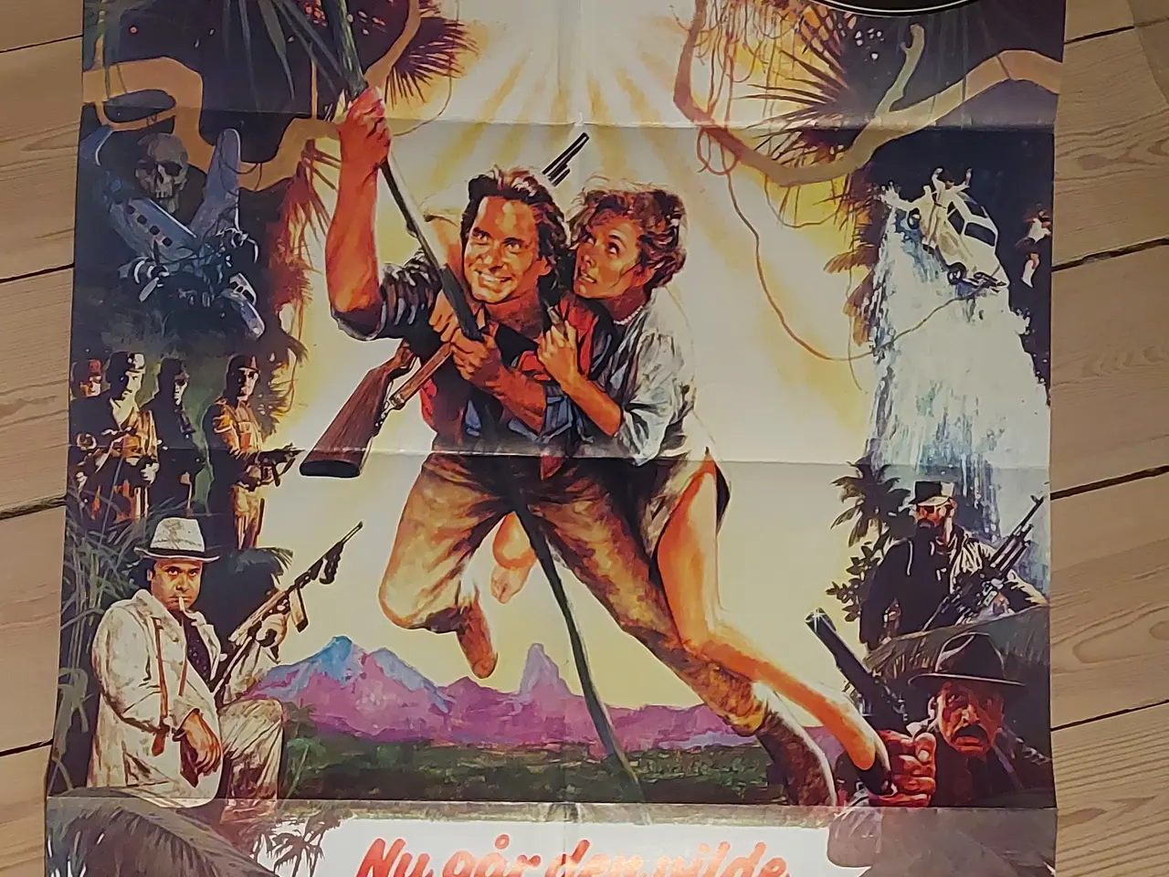 Billede 1 - Biografplakat – Nu går den vilde skattejagt (1984)