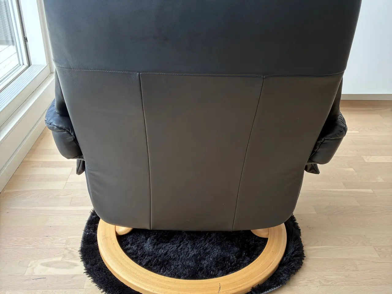 Billede 4 - Stressless lænestol sort læder med skammel