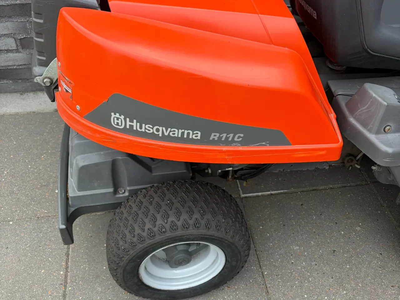 Billede 2 - Husqvarna R11C sælges