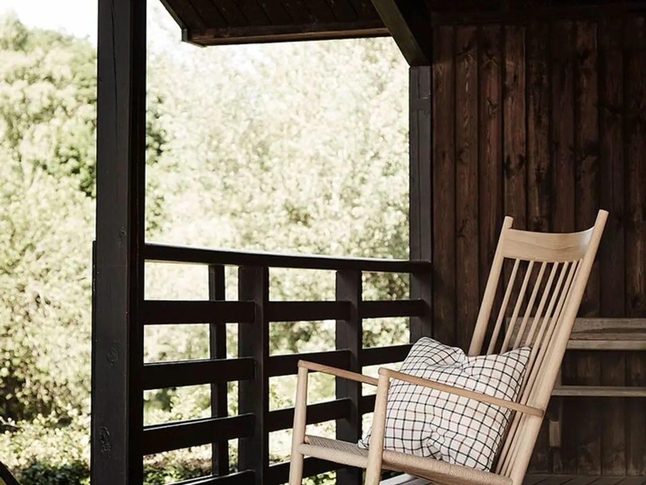 Billede 1 - Wegner J16 Rocking Chair 16000 by Hans J. Wegner FREDERICIA FURNITURE Str.: W62 x D85 x H107 x SH42 cm