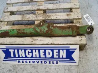 John Deere R.H. Liftarm AR80666