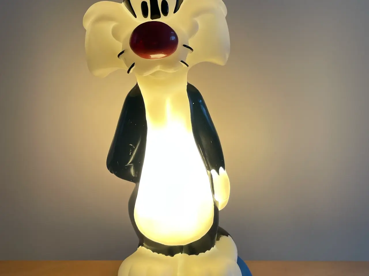 Billede 1 - Sjælden Sylvester og Piphans lampe fra 80’erne
