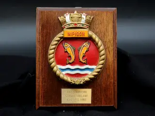 HMCS Nipigon – canadisk marine-våbenskjold