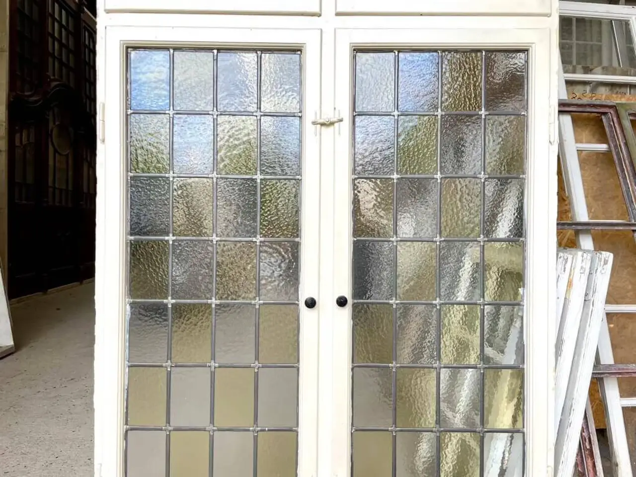 Billede 3 - Stort, originalt forsatsvindue m. blyindfattet glas