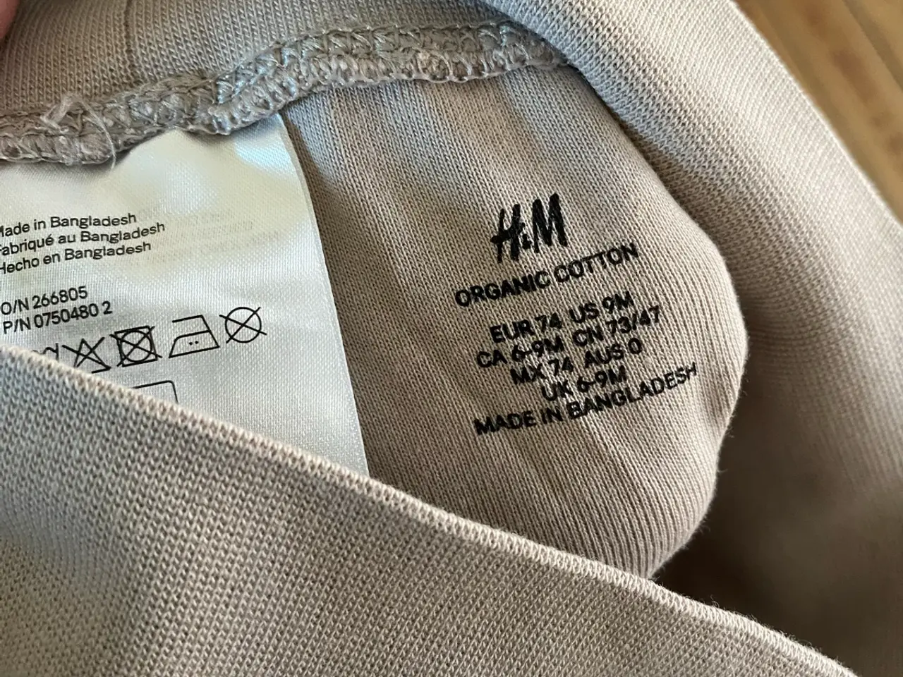 Billede 3 - H&m bukser med fødder 74