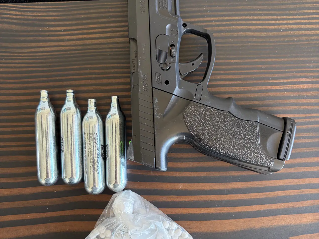 Billede 3 - Airsoft - STEYR M9-A1