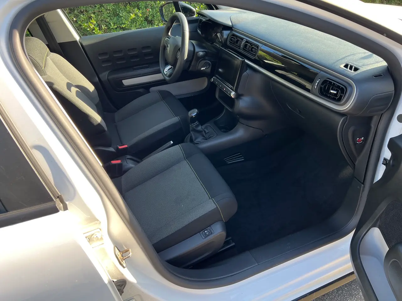 Billede 10 - Lavt KM super fin bil fuld service + moms