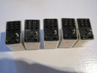 Siemens relæer V23154 D0717-B110