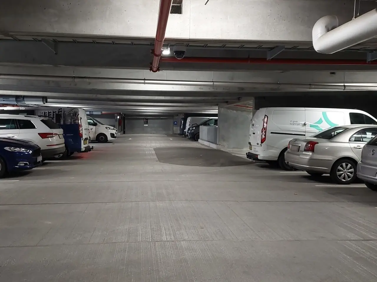 Billede 4 - Parkering til leje på Sjællandsbroen 11 i Storkøbenhavn.