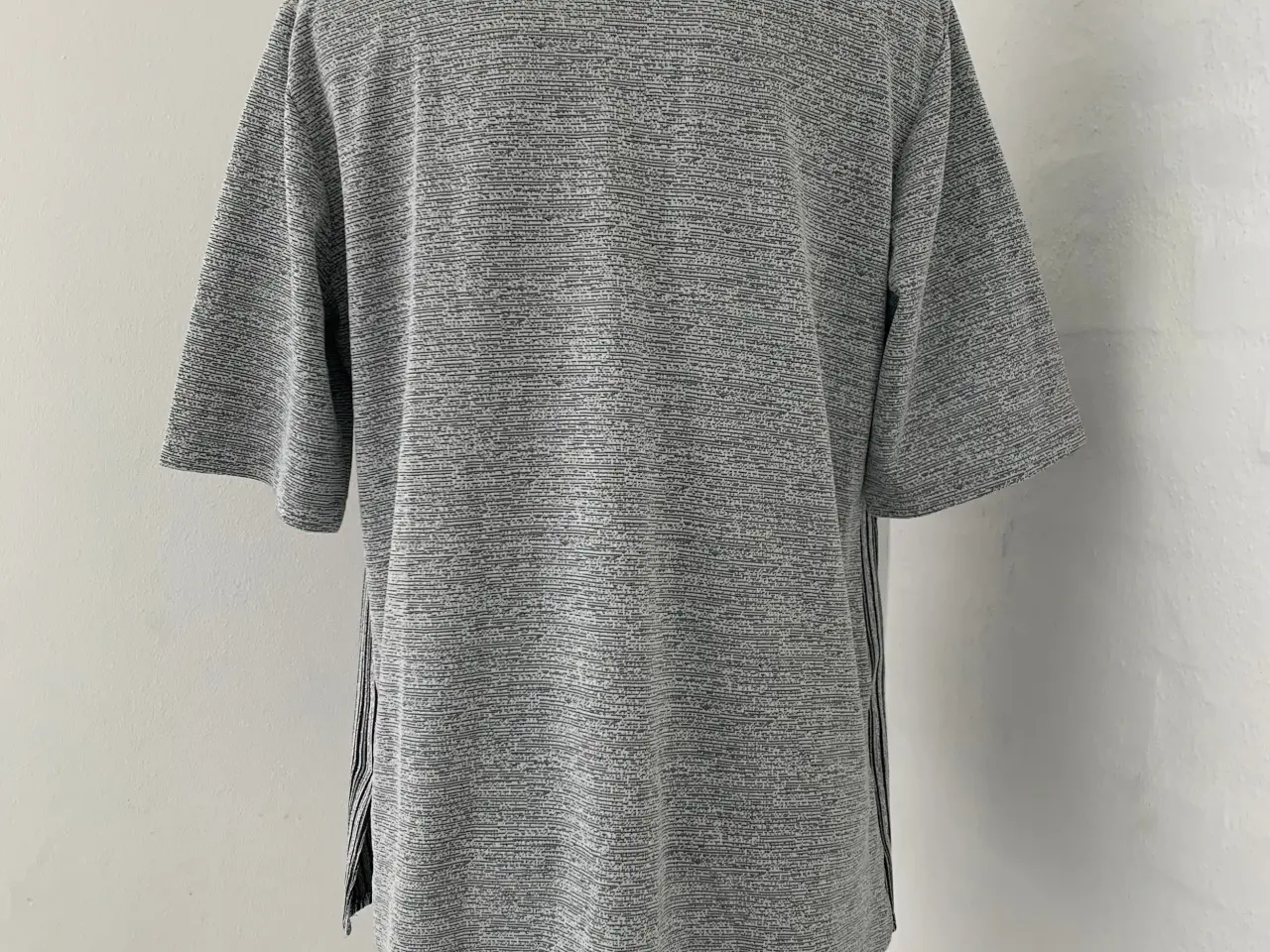 Billede 4 - T-shirt str.42